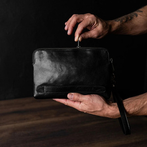 Bolso de mano de cuero de lujo con cremallera resistente, acabado elegante y almacenamiento organizado para reuniones de negocios y eventos nocturnos - Product Image 4
