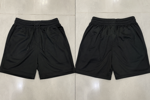 Shorts de basket-ball personnalisés en mesh noir uni à 3 plis |   Shorts de sport unisexe |   Shorts de sport prêts pour la sublimation de qualité supérieure |   OEM Man - Product Image 3