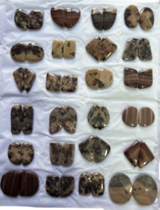 พลอยมะพร้าวแจสเปอร์เกรด AAA คู่ ทาลาเฟ่ พลอยธรรมชาติ คริสตัลบำบัด ทรงหลังเบี้ย รับรองโดยผู้ตรวจสอบบุคคลที่สาม ขายส่งเครื่องประดับ - Product Image 2