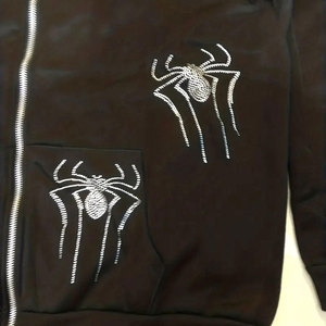 Sudadera con capucha Wearpex de alta calidad estilo Y2K con pedrería de araña, 100% algodón polar, estilo urbano, manga larga, corte holgado con bolsillo, unisex - Product Image 3