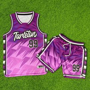 Ensembles d'uniformes de basketball pour adultes, dernières nouveautés, vente en gros, ensembles d'uniformes de basketball personnalisés pour hommes, vêtements de basketball confortables et sur mesure - Product Image 1