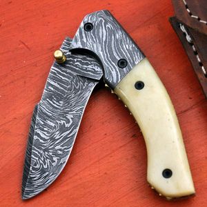 Couteau de poche en acier Damas à pointe clip, manche en bois, lame à bouton de pouce, épaisseur 0,35 mm, OEM, pour la chasse - Product Image 1