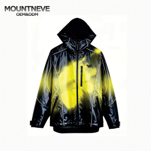 Thermochromic Streetwear Top Heat Reactive Water Reactive Lightweight Windbreaker Waterproof <b>Running</b> <b>jacket</b> for <b>men</b> OEM Supplier - Product Image 6