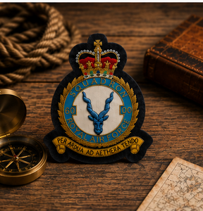 Écusson brodé personnalisé RAF-60 avec motif Aigle Couronné, à coudre en dentelle, badge en tissu avec épingle de sûreté pour vêtement, style circulaire - Product Image 2