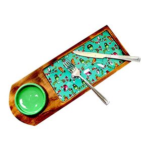 Planche à tapas rustique en bois faite à la main avec trois bols en bois et motif de carreaux décoratifs pour une décoration de table moderne - Product Image 4