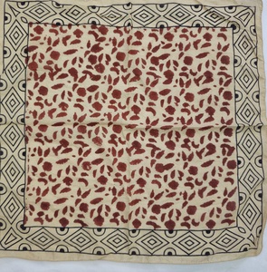Pañuelo Cuadrado Estampado a Mano, Color Negro y Beige, Estilo Étnico, para la Cabeza o el Cuello, de Algodón Puro, con Diseño Floral, Ligero, para Primavera - Product Image 1