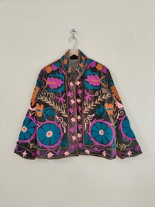 เสื้อแจ็คเก็ตปักกำมะหยี่สไตล์จีน คอจีน แขนยาว ลายดอกไม้ เสื้อคลุมลำลองสำหรับฤดูใบไม้ร่วง สำหรับผู้ใหญ่ - Product Image 1