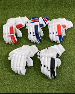 Top Quality PU Leather Plain Pattern Batting Gloves In Solid Color Adjustable Size Cricket Batting Gloves - Product Image 4