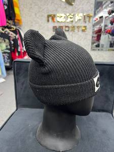 Nouveau bonnet tricoté avec oreilles de souris brodées en 3D, unisexe, chaud et décontracté pour l'hiver, pour adultes, 100% acrylique, tricoté à la main avec bouton - Product Image 2
