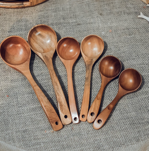 Cuchara de Madera Vietnamita para Salsas, Utensilio de Cocina Hecho a Mano, Ecológico, para Servir en la Mesa - Product Image 6