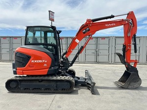 รถขุดขนาดเล็ก Kubota KX057US มือสอง สำหรับงานก่อสร้าง ฟาร์ม และจัดสวน - Product Image 6