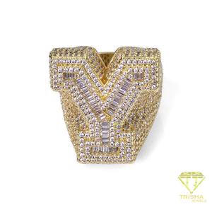 Anillo de Lujo de Plata de Ley 925 con Diamante Moissanita y Detalles de Piedras con Corte Baguette para Hombre, Joyería de Moda - Product Image 1
