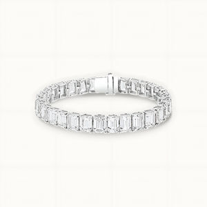 Pulsera Minimalista de Plata con Diamantes Cultivados en Laboratorio, Corte Esmeralda, Color DEF, Claridad VVS VS, 15 Gramos, 26.88 Quilates en Total, 44 Piedras, Venta al por Mayor - Product Image 5