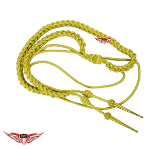 Aiguillette en fil doré torsadé avec pointe métallique dorée - Product Image 1