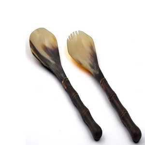 Cuillère à salade ronde artisanale en corne de buffle, écologique, noire, accessoire de table, cadeau de mariage - Product Image 2