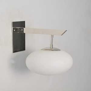 Applique murale moderne avec abat-jour rond en verre, finition chromée, design minimaliste, luminaire d'intérieur pour la décoration du salon - Product Image 1