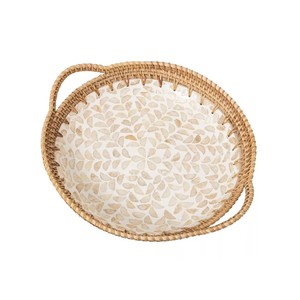 Bandeja de Servir de Bambú y Ratán para Decoración del Hogar con Diseño Bohemio de Madreperla, Multifuncional, Hecha en Vietnam - Product Image 1