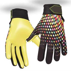 Gants de football américain GAA de qualité supérieure, compatibles écrans tactiles, en latex, imperméables, durables, antidérapants, à enfiler - Product Image 6