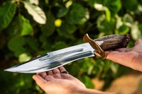 Couteau Bowie personnalisé à forte demande |   Couteau de survie d'extérieur à lame pleine avec poignée en bois de cerf et garde en laiton