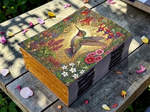 Carnet de notes vintage en cuir fait main, 200 feuilles, motif colibris et fleurs aquarellées, pour la nature et l'herboristerie, cadeau pour les amoureux des oiseaux - Product Image 2