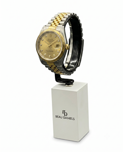 Exhibidores de Relojes de Acrílico Transparente Personalizados de Alta Calidad, Modernos y de Lujo, con Logotipo Grabado con Láser para Tiendas de Relojes - Product Image 1