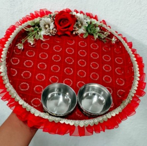 Hermoso juego de thali rojo hecho a mano para puja, el más vendido, bandeja decorativa para Roli y Kumkum, regalo festivo con tazones, para bodas y Diwali - Product Image 3
