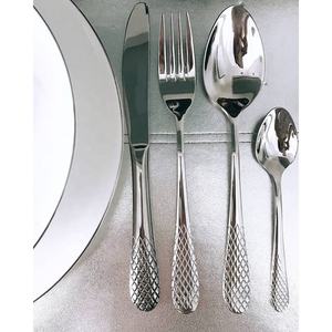 Juego de cubiertos plateados de acero inoxidable de la mejor calidad con mango cruzado único Juego de cubiertos de lujo para boda - Product Image 1