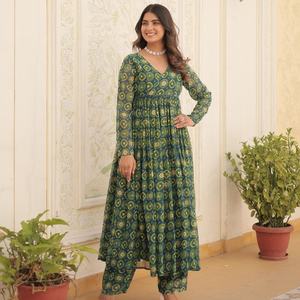 Nuevo Vestido Anarkali Tradicional Indio de Rayón para Mujer, Diseño de Fatema, Traje de Georgette Sintética con Estampado de Lámina y Dupatta Elegante - Product Image 1