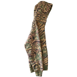 Sweat à capuche zippé camouflage pour homme, style streetwear usé, en polaire, motif camouflage intégral, vêtement d'extérieur décontracté - Product Image 3