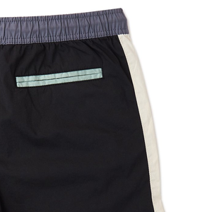 Ensemble de survêtement à capuche pour garçons avec blocs de couleur, veste zippée à logo brodé et short à cordon de serrage, style sportif printanier - Product Image 3