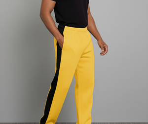 Pantalon de survêtement vintage jaune en lin/coton pour homme avec bande latérale noire, cordon de serrage, logo imprimé numériquement, taille et jambes effet délavé à l'acide - Product Image 2
