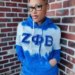 Sweat à capuche tie-dye Zeta Phi Beta avec broderie chenille, vêtements de sororité grecque, unisexe, coton premium - Product Image 5