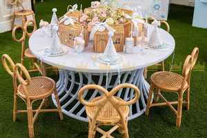 Chaises en rotin faites à la main pour enfants, idéales pour la location événementielle, les anniversaires, les mariages, les réceptions, les cabines photo et la décoration de lieux festifs. - Product Image 5