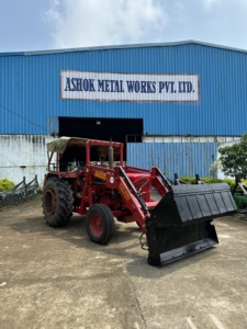 Accesorio de Cargador Agrícola con Cucharón Básico para Tractor Mahindra con Alta Capacidad de Elevación, 1 Año de Garantía - Product Image 5