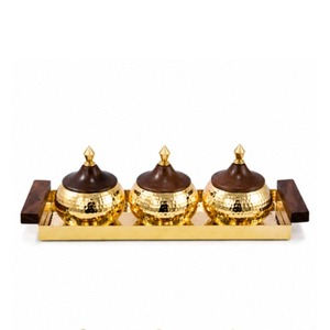 Ensemble de 3 bols à fruits secs en métal martelé de luxe avec plateau, pots à dattes et noix en métal doré avec couvercle en bois, vaisselle - Product Image 1