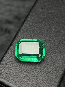 พลอยมรกตสีเขียวธรรมชาติทรงแปดเหลี่ยมสำหรับทำเครื่องประดับ - Product Image 3