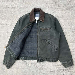 Veste en jean déchirée de style motard classique vintage bleu pour homme, coupe slim, manches longues, personnalisée et de haute qualité - Product Image 2