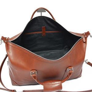 Nouvel Arrivage Sac de Voyage Unisexe en Cuir Bandoulière Grande Capacité Résistant à l'Eau avec Fermeture Éclair Tendance - Product Image 2