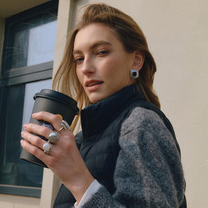 แหวนสแตนเลสสตีลชุบทอง 18K PVD กันน้ำ ปรับขนาดได้ หรูหรา - Product Image 6