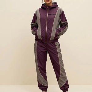 Conjunto Deportivo de 2 Piezas para Mujer, Estilo Retro con Bloques de Color, Chaqueta Cortavientos con Capucha y Pantalones de Poliéster Tejido - Product Image 4