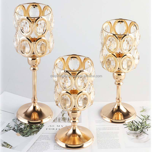 เชิงเทียนโลหะคริสตัลนอร์ดิกตกแต่งงานแต่งงานสีทองสำหรับวางบนโต๊ะในงานแต่งงาน - Product Image 1