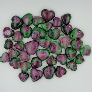 หินรูบี้โซไซต์รูปหัวใจธรรมชาติ เกรด AAA ทำมือ สำหรับการบำบัดด้วยคริสตัล รีกิ การทำสมาธิ พลังงานตกแต่ง จักระ ขายส่ง - Product Image 3