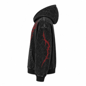 Sweat à capuche oversize gothique pour homme, imprimé épines noires et rouges, en polaire polyester/coton, imperméable, écologique, avec poche avant et design délavé - Product Image 3