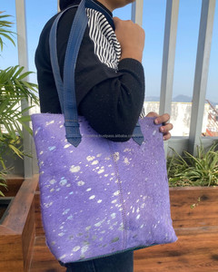 Sac fourre-tout en cuir recyclé métallique durable pour femmes sacs à main à bandoulière de luxe en cuir coloré respectueux de l'environnement - Product Image 2