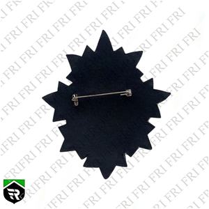 Broche de moda de lujo hecho a mano, broche de corazón de corona bordado con cuentas de alambre de lingotes, Pin hecho a mano para accesorio de ropa - Product Image 5