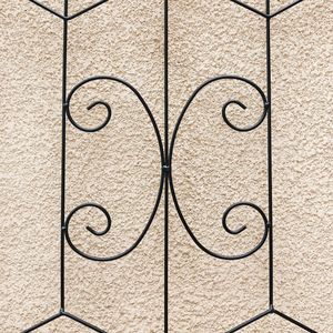Set di 4 Tralicci da Giardino in Metallo Nero Antiruggine 220 cm x 50 cm, Supporto per Fiori da Esterno per Piante Rampicanti, Traliccio Ornamentale da Giardino - Product Image 4
