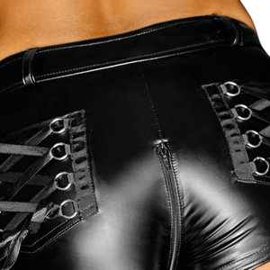 Shorts noirs taille haute en PU avec fermeture éclair et détail croisé, tenue de club sexy, mode féminine - Product Image 6
