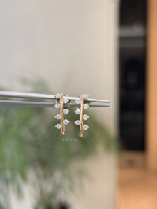 Boucles d'oreilles grimpantes en or massif 1,73 g avec diamants de laboratoire ronds de 0,32 carats, cadeau pour elle - Product Image 1
