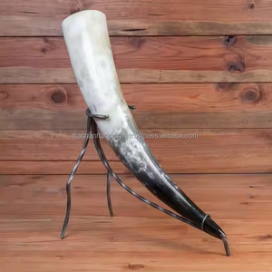 Cuerno para beber vikingo Medieval hecho a mano Cuerno de búfalo real Borde de latón Estilo animal pulido Artesanías naturales Decoraciones navideñas - Product Image 4