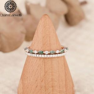 Anillo de Compromiso de Eternidad de Plata con Moissanita para Mujer Charm Jewels, Corte Cojín, Engaste de Garras, Certificado IGI, Clásico - Product Image 2